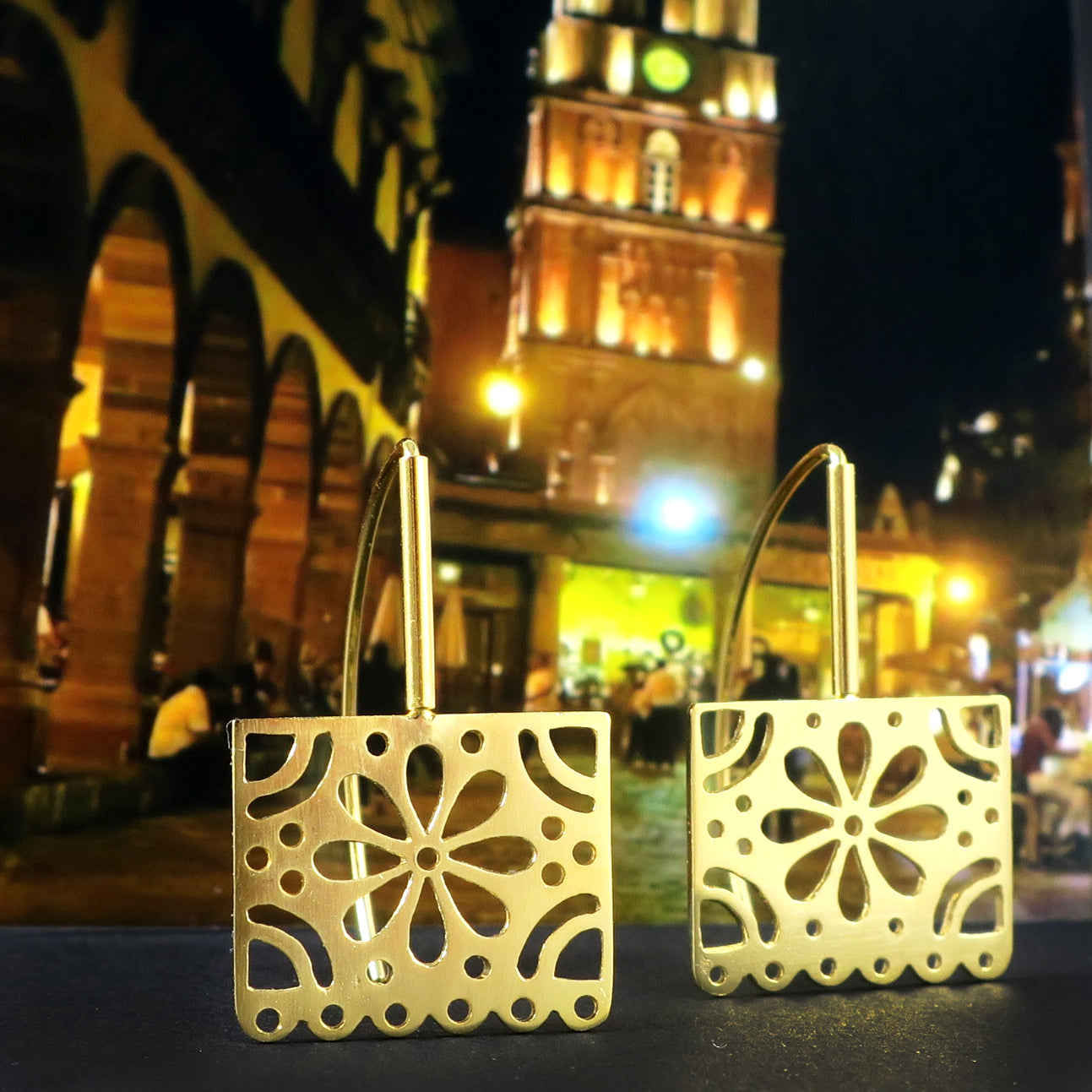 Small Papel Flower Earrings