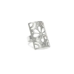 Papel Flower Cut Out Ring